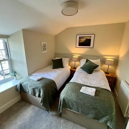 Two Bedroom Cosy *