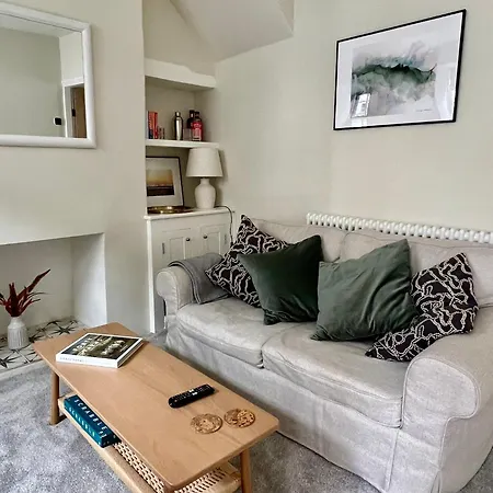Two Bedroom Cosy Semesterbostad